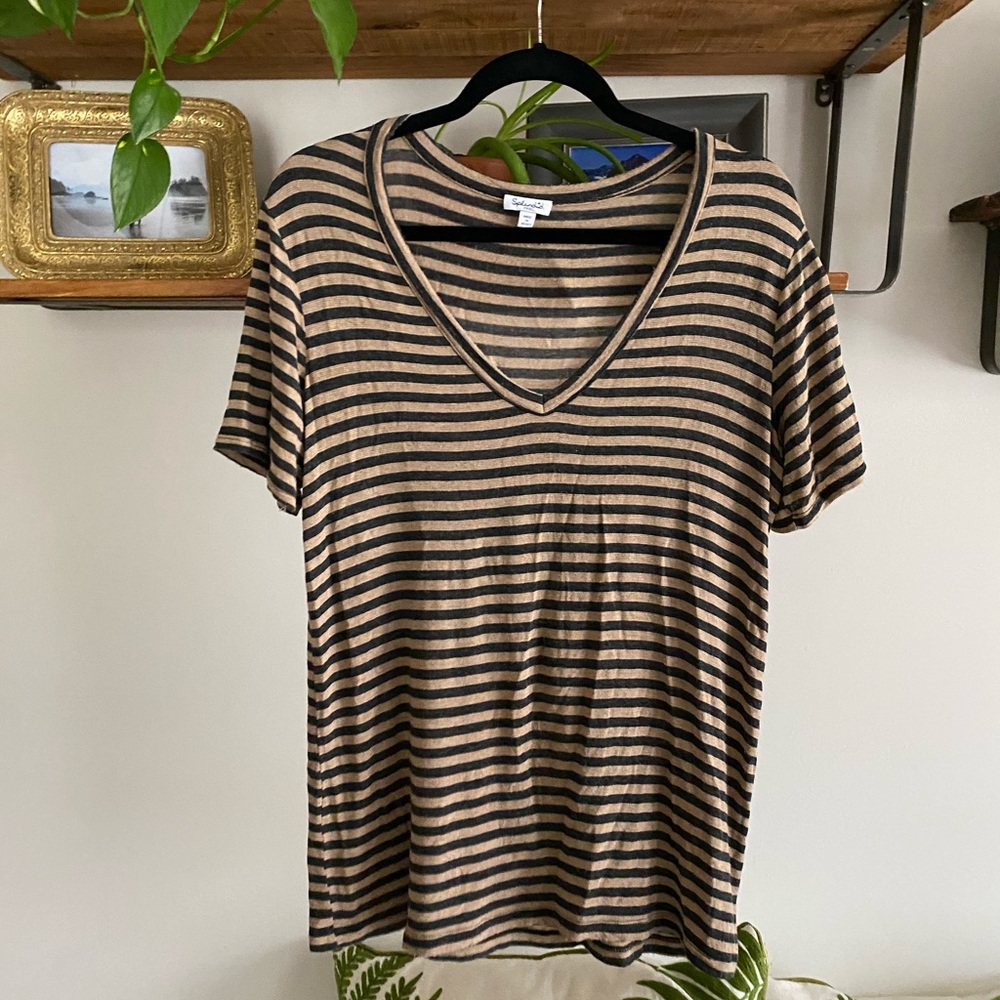 SPLENDID - BLACK AND TAN STRIPED V-NECK T-SHIRT